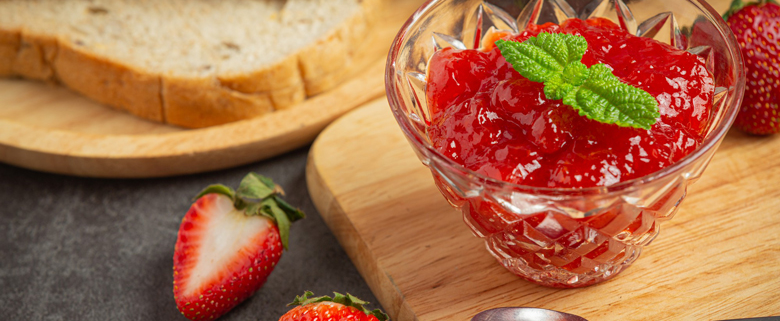 Wholesale purchase of strawberry jam from Iran